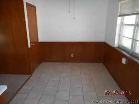 8719 E 46th Pl, Tulsa, OK 74145 photo 9