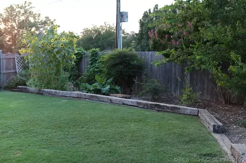 6773 E 51st Pl, Tulsa, OK 74145 photo 28