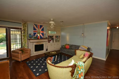6773 E 51st Pl, Tulsa, OK 74145 photo 6