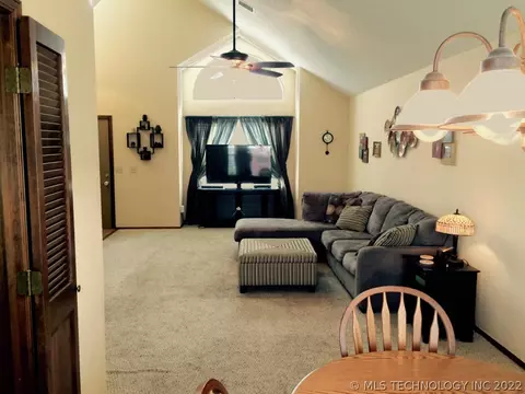 19403 E 37th St S, Broken Arrow, OK 74014 photo 5