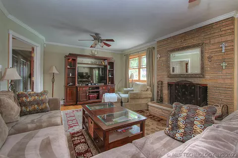 4658 E 55th Pl, Tulsa, OK 74135 photo 7