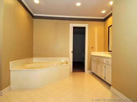 3704 E 99th Pl, Tulsa, OK 74137 photo 26