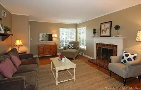 3703 E 24th St, Tulsa, OK 74114 photo 4
