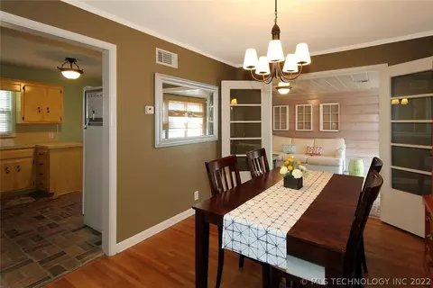 3703 E 24th St, Tulsa, OK 74114 photo 8
