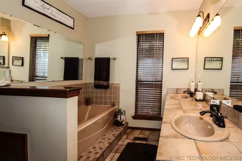 6208 E 78th St, Tulsa, OK 74136 photo 18