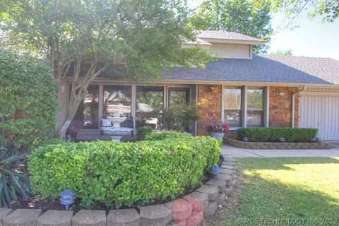6208 E 78th St, Tulsa, OK 74136 photo 2