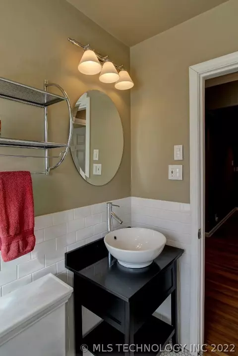222 E 35th St, Tulsa, OK 74105 photo 19
