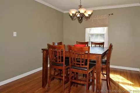 222 E 35th St, Tulsa, OK 74105 photo 9