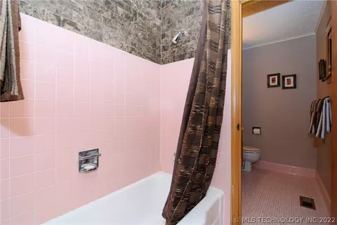 1588 E 59th Pl, Tulsa, OK 74105 photo 19