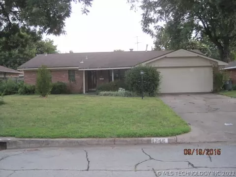 1746 E 56th St, Tulsa, OK 74105 photo 1
