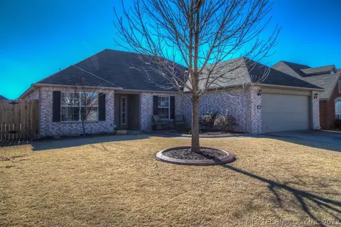 21460 E 39th Pl, Broken Arrow, OK 74014 photo 1
