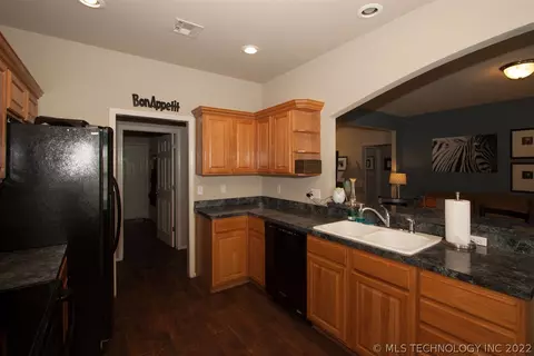21460 E 39th Pl, Broken Arrow, OK 74014 photo 11