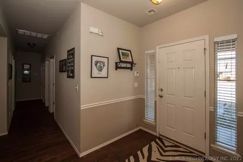 21460 E 39th Pl, Broken Arrow, OK 74014 photo 2