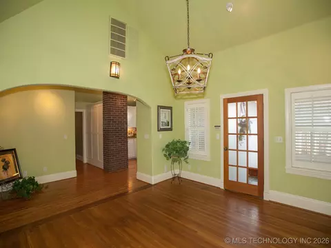1341 E 36th St, Tulsa, OK 74105 photo 9