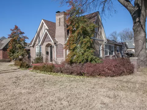 1341 E 36th St, Tulsa, OK 74105 photo 2