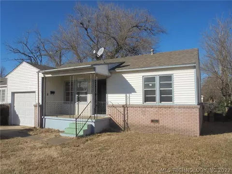 6213 E King Pl, Tulsa, OK 74115 photo 2