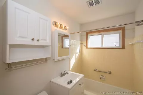 6773 E 28th Pl, Tulsa, OK 74129 photo 19