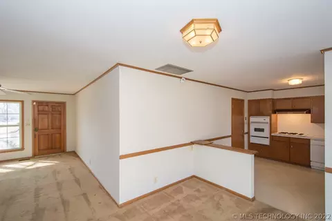 6773 E 28th Pl, Tulsa, OK 74129 photo 8