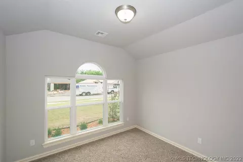 1136 E 146th Ct S, Glenpool, OK 74033 photo 18