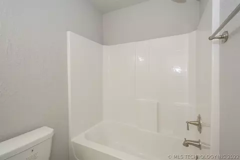 1136 E 146th Ct S, Glenpool, OK 74033 photo 20