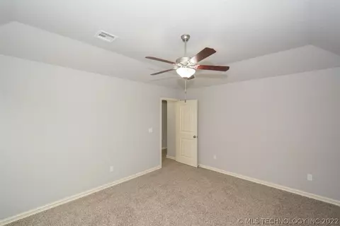 1136 E 146th Ct S, Glenpool, OK 74033 photo 14
