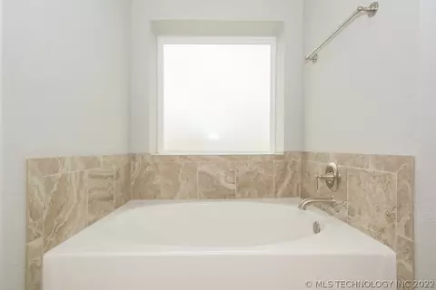 1136 E 146th Ct S, Glenpool, OK 74033 photo 17