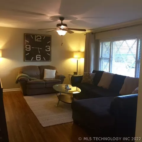 5343 E 28th St, Tulsa, OK 74114 photo 8