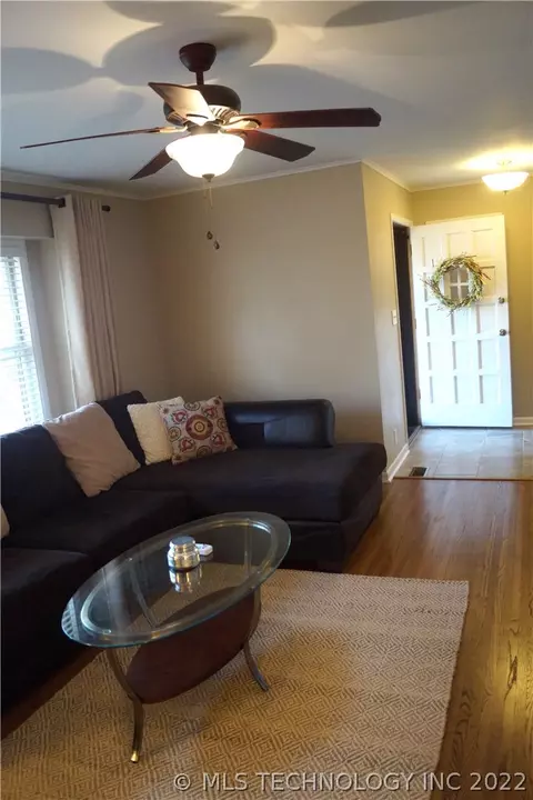 5343 E 28th St, Tulsa, OK 74114 photo 4