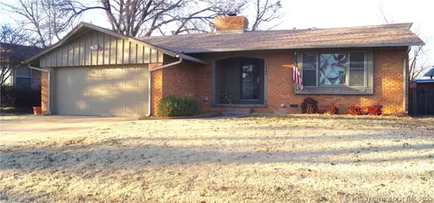 5343 E 28th St, Tulsa, OK 74114 photo 1