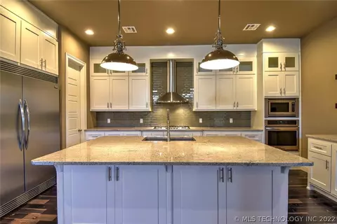 1436 E 33rd St, Tulsa, OK 74105 photo 9