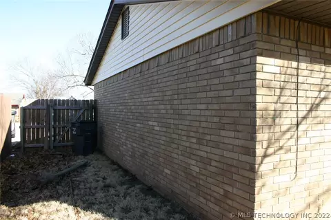 1082 E 144th Pl, Glenpool, OK 74033 photo 17