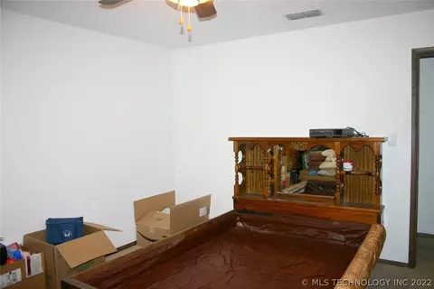 1082 E 144th Pl, Glenpool, OK 74033 photo 12