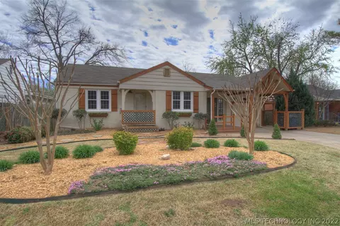 222 E 35th Pl, Tulsa, OK 74105 photo 1