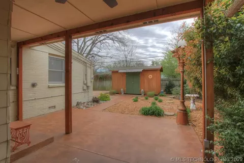 222 E 35th Pl, Tulsa, OK 74105 photo 22