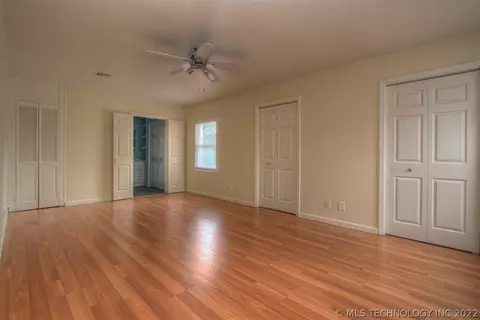 222 E 35th Pl, Tulsa, OK 74105 photo 14