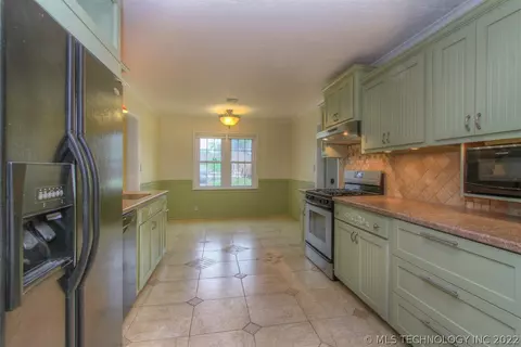 222 E 35th Pl, Tulsa, OK 74105 photo 7