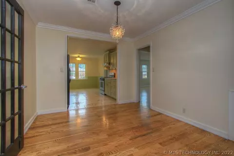 222 E 35th Pl, Tulsa, OK 74105 photo 11