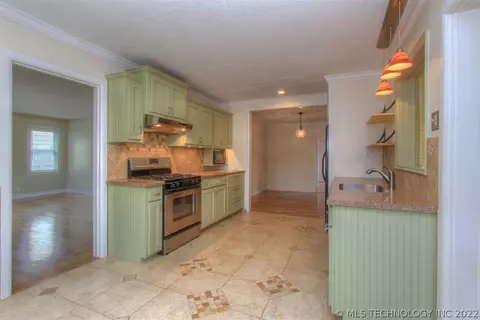 222 E 35th Pl, Tulsa, OK 74105 photo 5