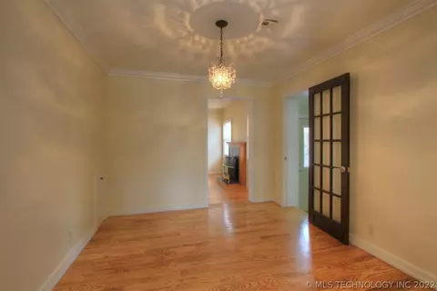 222 E 35th Pl, Tulsa, OK 74105 photo 10