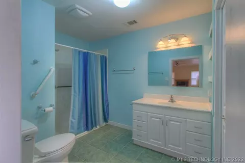 222 E 35th Pl, Tulsa, OK 74105 photo 17