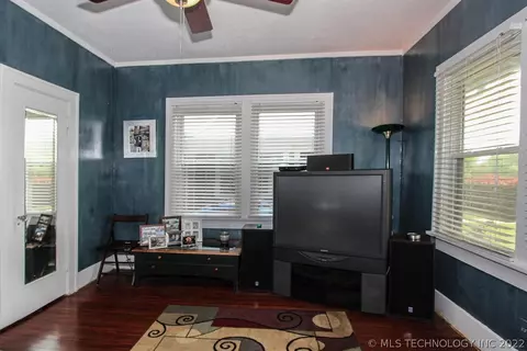 1935 E 13th Pl, Tulsa, OK 74104 photo 9