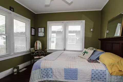 1935 E 13th Pl, Tulsa, OK 74104 photo 16