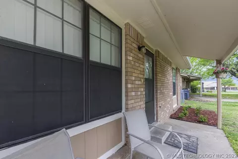 1044 E 144th Pl, Glenpool, OK 74033 photo 5