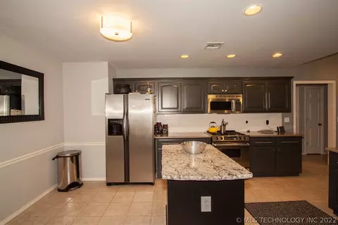 19724 E 50th St, Broken Arrow, OK 74014 photo 6