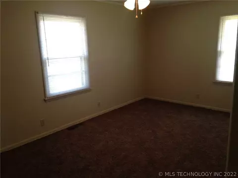 1558 E 59th St, Tulsa, OK 74105 photo 12