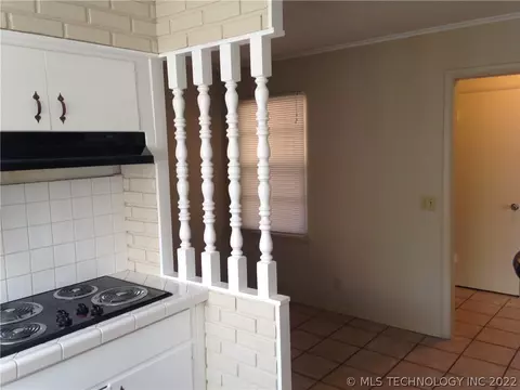 1558 E 59th St, Tulsa, OK 74105 photo 7