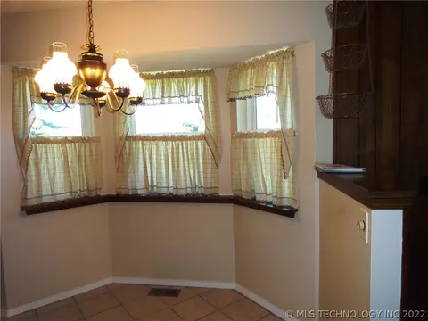 12527 E 37th St, Tulsa, OK 74146 photo 10