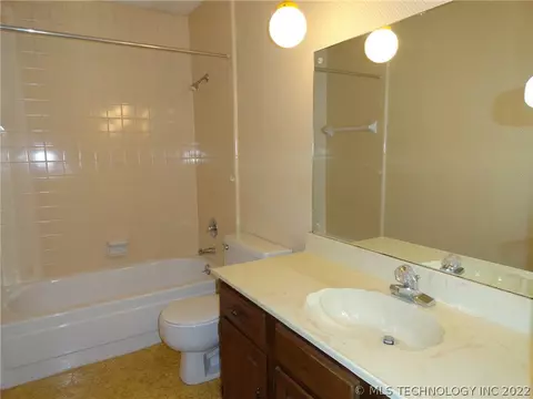 12527 E 37th St, Tulsa, OK 74146 photo 16
