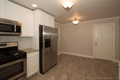 3930 E 37th Pl, Tulsa, OK 74135 photo 10