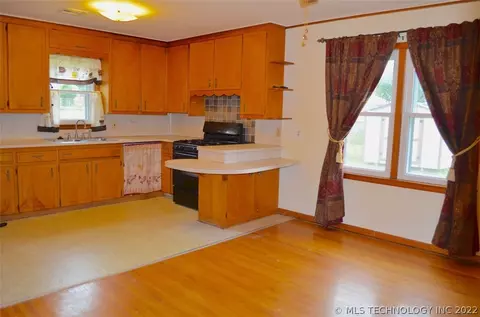 8957 E Marshall Pl, Tulsa, OK 74115 photo 8